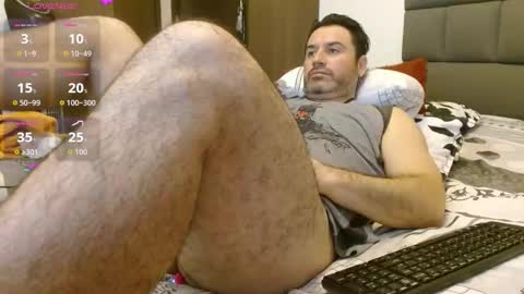 Snapshot of rodher81 chatting on October 22, 2025, 11:21 am Rod online show from October 22, 2025, 11:21 am