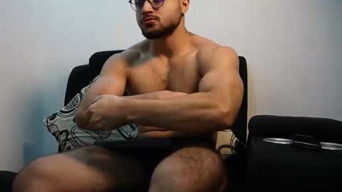 Roger Belmont online show from October 29, 2025, 3:53 am