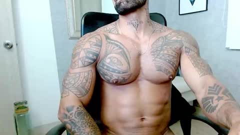 Snapshot of rogers_p chatting on October 13, 2025, 11:27 pm Rogers online show from October 13, 2025, 11:27 pm