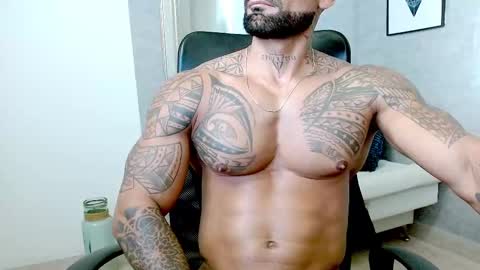 Snapshot of rogers_p chatting on October 17, 2025, 4:09 pm Rogers online show from October 17, 2025, 4:09 pm