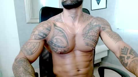 Snapshot of rogers_p chatting on October 22, 2025, 4:29 pm Rogers online show from October 22, 2025, 4:29 pm