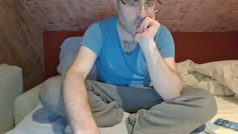 Snapshot of rogersand88 chatting on June 12, 2026, 9:57 pm rogersand88 online show from June 12, 2026, 9:57 pm