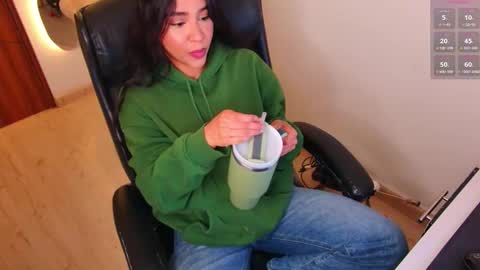 Snapshot of rohanalan_ chatting on October 27, 2025, 3:10 am Sof online show from October 27, 2025, 3:10 am