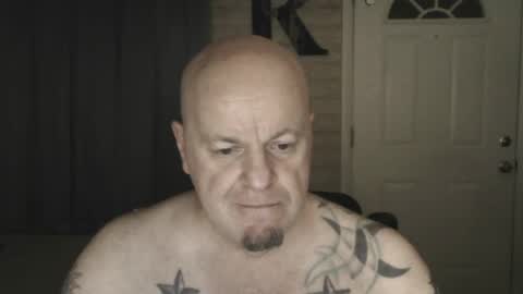 roinaz online show from June 17, 2026, 2:47 am
