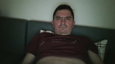 rokvicrale2705 online show from March 16, 2026, 2:32 pm