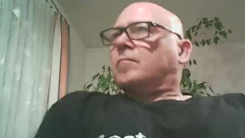 rola56430 online show from February 5, 2025, 5:52 am