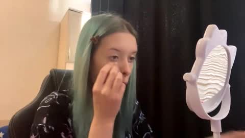 Stacy online show from February 22, 2026, 8:24 am