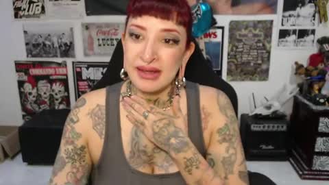 Snapshot of rollyderolandia666 chatting on June 3, 2026, 10:26 pm Rolly online show from June 3, 2026, 10:26 pm