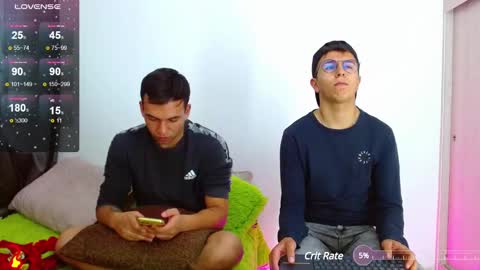 rolos_hot32 online show from January 24, 2025, 6:46 pm