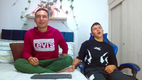 rolos_hot32 online show from February 11, 2026, 11:43 pm