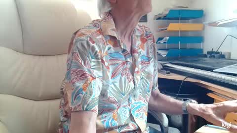 rolydawe online show from May 22, 2026, 2:12 pm