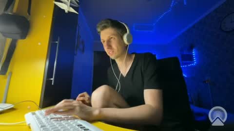 roma305991 online show from June 27, 2026, 7:19 pm