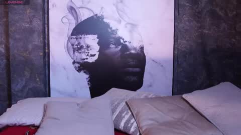 roma_hells online show from November 19, 2025, 1:49 am