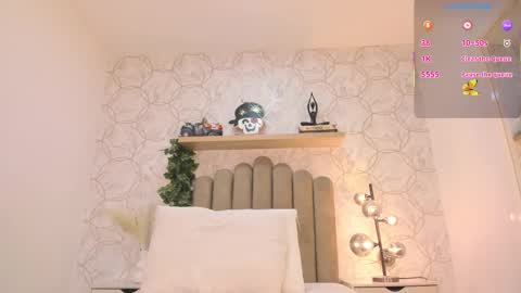   online show from October 31, 2025, 12:17 pm