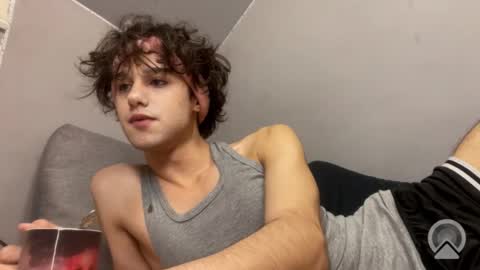 Snapshot of roma_shyguy_ chatting on April 27, 2026, 10:19 pm roma_shyguy_ online show from April 27, 2026, 10:19 pm
