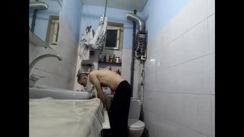 Snapshot of romahka999 chatting on November 20, 2025, 12:22 am Roma online show from November 20, 2025, 12:22 am