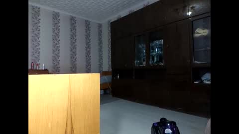 Snapshot of romahka999 chatting on December 21, 2025, 2:46 pm Roma online show from December 21, 2025, 2:46 pm