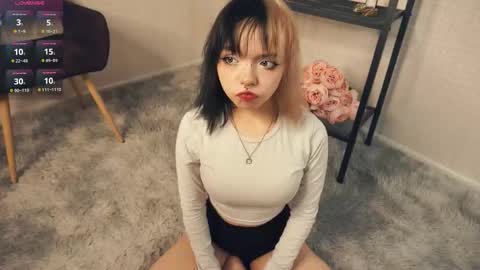 Snapshot of romainerudoy chatting on September 15, 2025, 7:30 am Yupi online show from September 15, 2025, 7:30 am