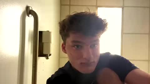 romanbutler07 online show from July 16, 2026, 11:49 am