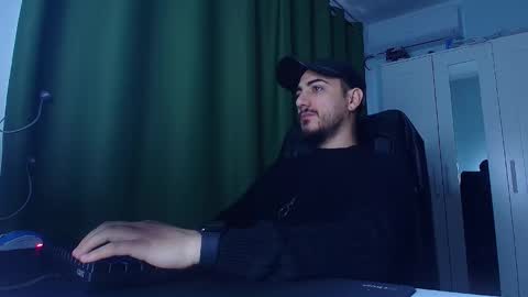 Snapshot of romaniamaster1 chatting on February 5, 2026, 7:35 am romaniamaster1 online show from February 5, 2026, 7:35 am