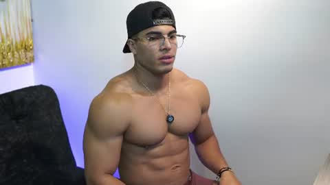 romano_kentt12 online show from June 22, 2026, 3:36 am