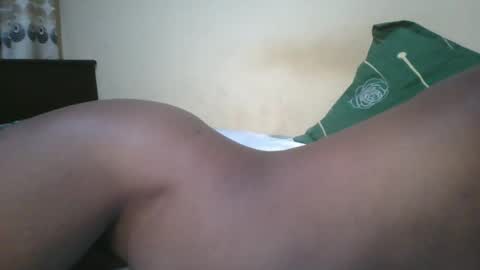 Snapshot of romantic2u4 chatting on September 26, 2025, 7:07 pm Emma online show from September 26, 2025, 7:07 pm