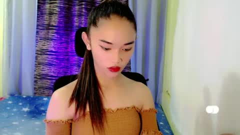 Snapshot of romanticslutxxx chatting on December 9, 2024, 8:33 pm empress online show from December 9, 2024, 8:33 pm