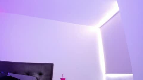 Snapshot of romantik_doll chatting on May 5, 2026, 11:51 am zaray online show from May 5, 2026, 11:51 am