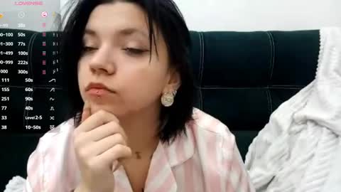 Snapshot of romeliahastert chatting on October 3, 2025, 9:06 am Anica online show from October 3, 2025, 9:06 am