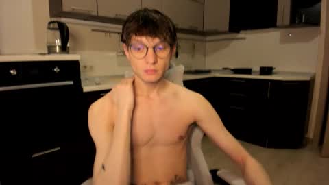 Romeo online show from November 2, 2025, 9:39 pm