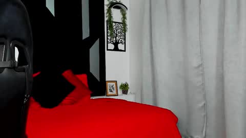 Romeo Ricci online show from November 19, 2025, 12:27 pm