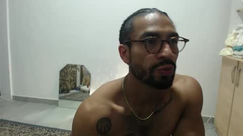 R O M E O  online show from March 29, 2026, 6:57 am