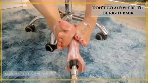 Romi  online show from September 28, 2025, 2:17 am