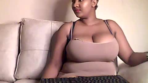 Snapshot of romina_26 chatting on July 28, 2026, 7:15 pm Romina 26 online show from July 28, 2026, 7:15 pm