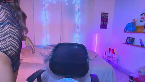 Snapshot of romirousexx chatting on September 16, 2025, 7:09 am Romi Rouse online show from September 16, 2025, 7:09 am