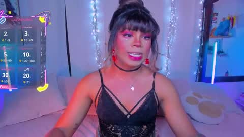 Snapshot of romirousexx chatting on October 14, 2025, 5:30 am Romi Rouse online show from October 14, 2025, 5:30 am