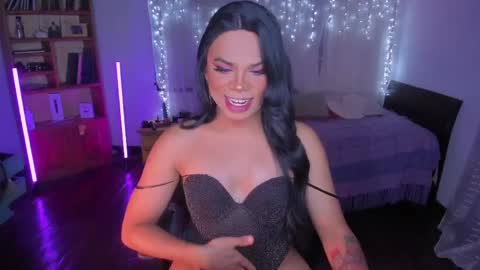 Snapshot of romirousexx chatting on April 11, 2026, 3:33 am Romi Rouse online show from April 11, 2026, 3:33 am