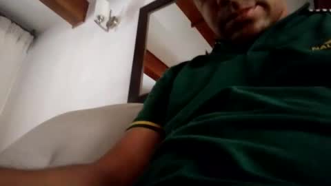 rompeculos121 online show from March 11, 2025, 7:03 pm