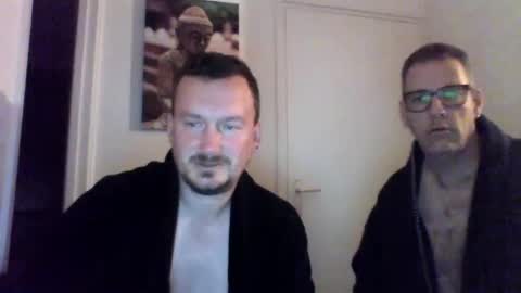 Snapshot of ron855409 chatting on October 2, 2025, 12:39 am ron855409 online show from October 2, 2025, 12:39 am