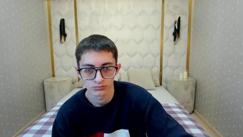 ronbevs online show from May 13, 2026, 7:33 pm
