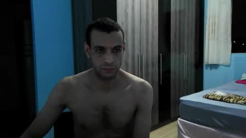 Snapshot of ronnispoto chatting on December 17, 2025, 12:27 am ronny online show from December 17, 2025, 12:27 am