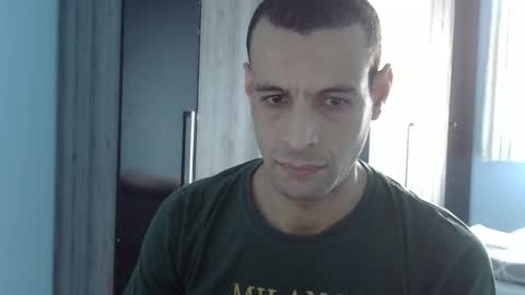 Snapshot of ronnispoto chatting on February 5, 2026, 8:57 pm ronny online show from February 5, 2026, 8:57 pm