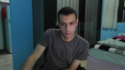 Snapshot of ronnispoto chatting on March 10, 2026, 10:04 pm ronny online show from March 10, 2026, 10:04 pm