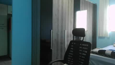 Snapshot of ronnispoto chatting on April 15, 2026, 8:31 pm ronny online show from April 15, 2026, 8:31 pm