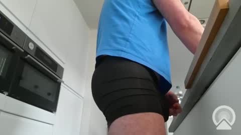 ronny8_5 online show from February 25, 2025, 8:25 am