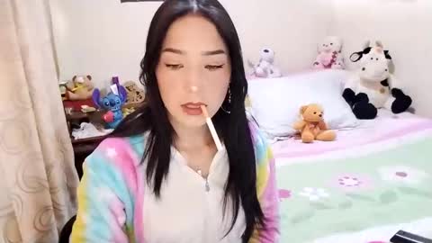 Snapshot of ronny_m_12 chatting on December 17, 2024, 8:21 pm andrea online show from December 17, 2024, 8:21 pm