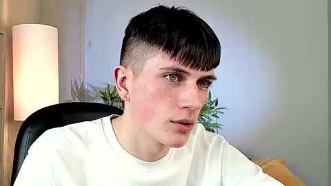 Snapshot of rony_winston chatting on March 5, 2026, 7:54 pm Rony online show from March 5, 2026, 7:54 pm