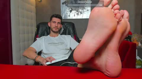 onlyfans-   online show from February 15, 2025, 8:54 pm