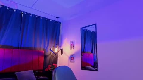 room_69xxx online show from September 10, 2025, 12:05 pm