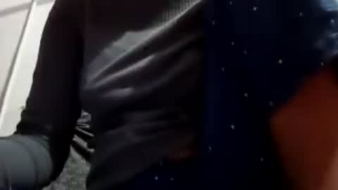 roop_sexy642 online show from July 1, 2026, 4:14 am